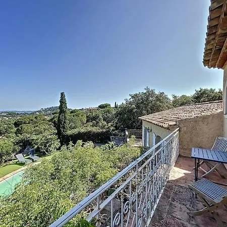 Villa - Avec Vue Exceptionnelle *